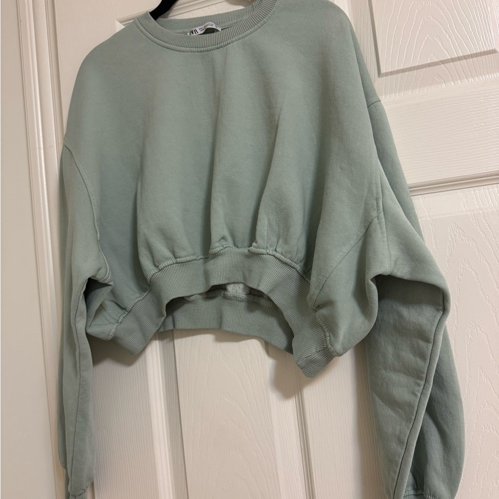 Zara Mint Green Cropped Sweatshirt
